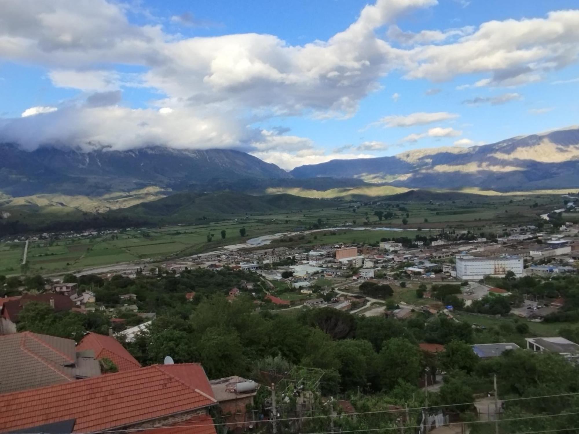 Rondo Guesthouse Gjirokastra Zewnętrze zdjęcie