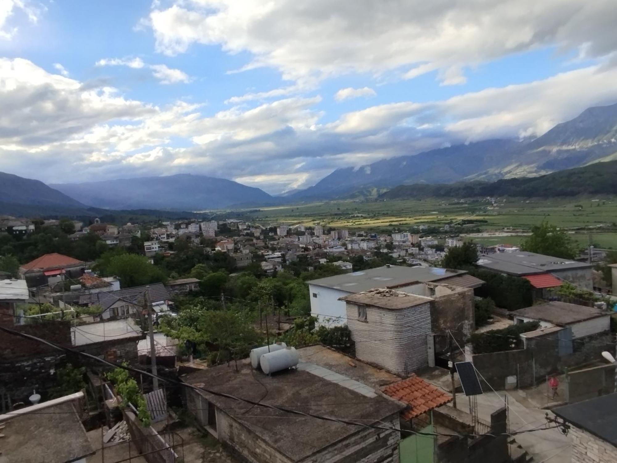 Rondo Guesthouse Gjirokastra Zewnętrze zdjęcie